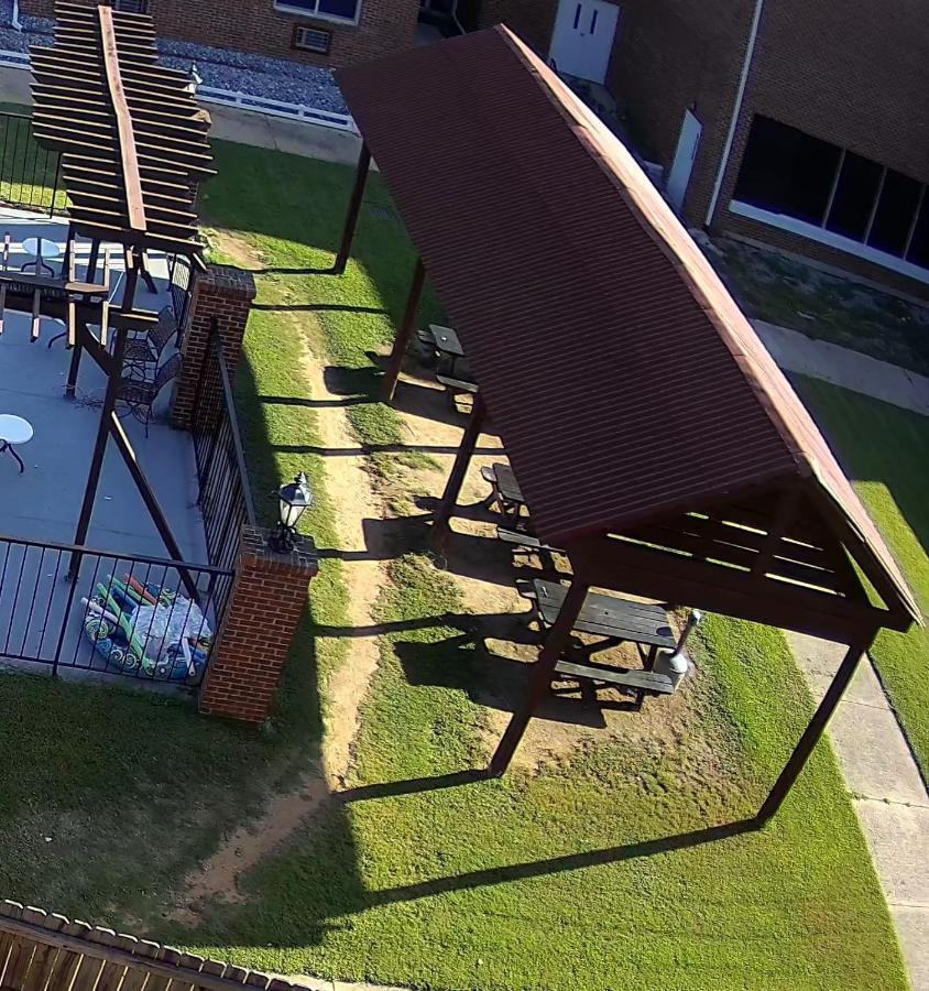 Americas Best Value Inn Phenix City Exterior foto